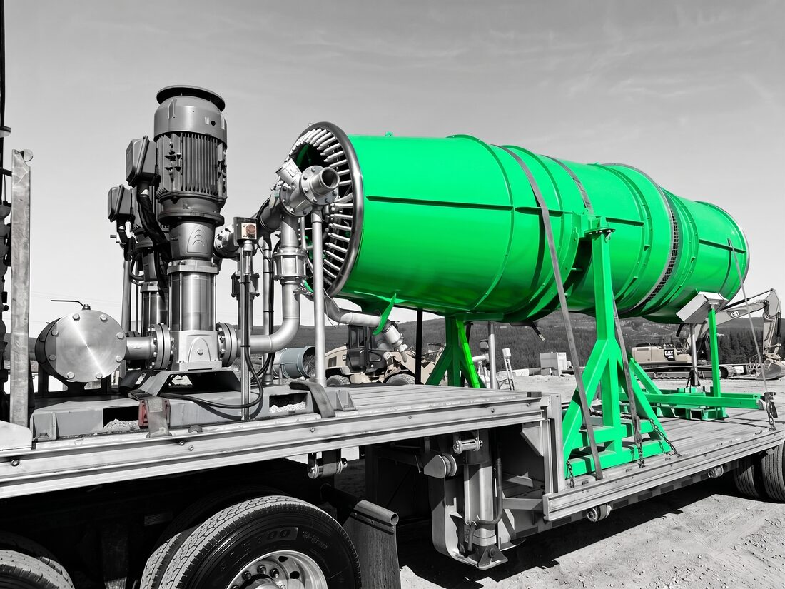 EcoMister evaporator dust-suppression cannon on flatbed — closer view with motor